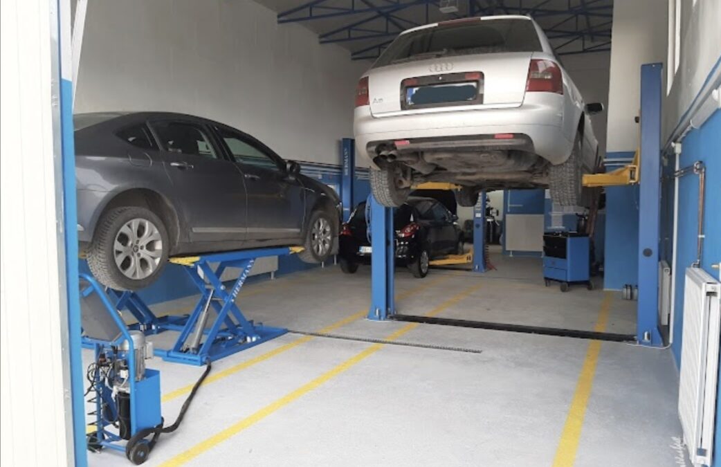 AUTOSERVIS AUTOCOM 46